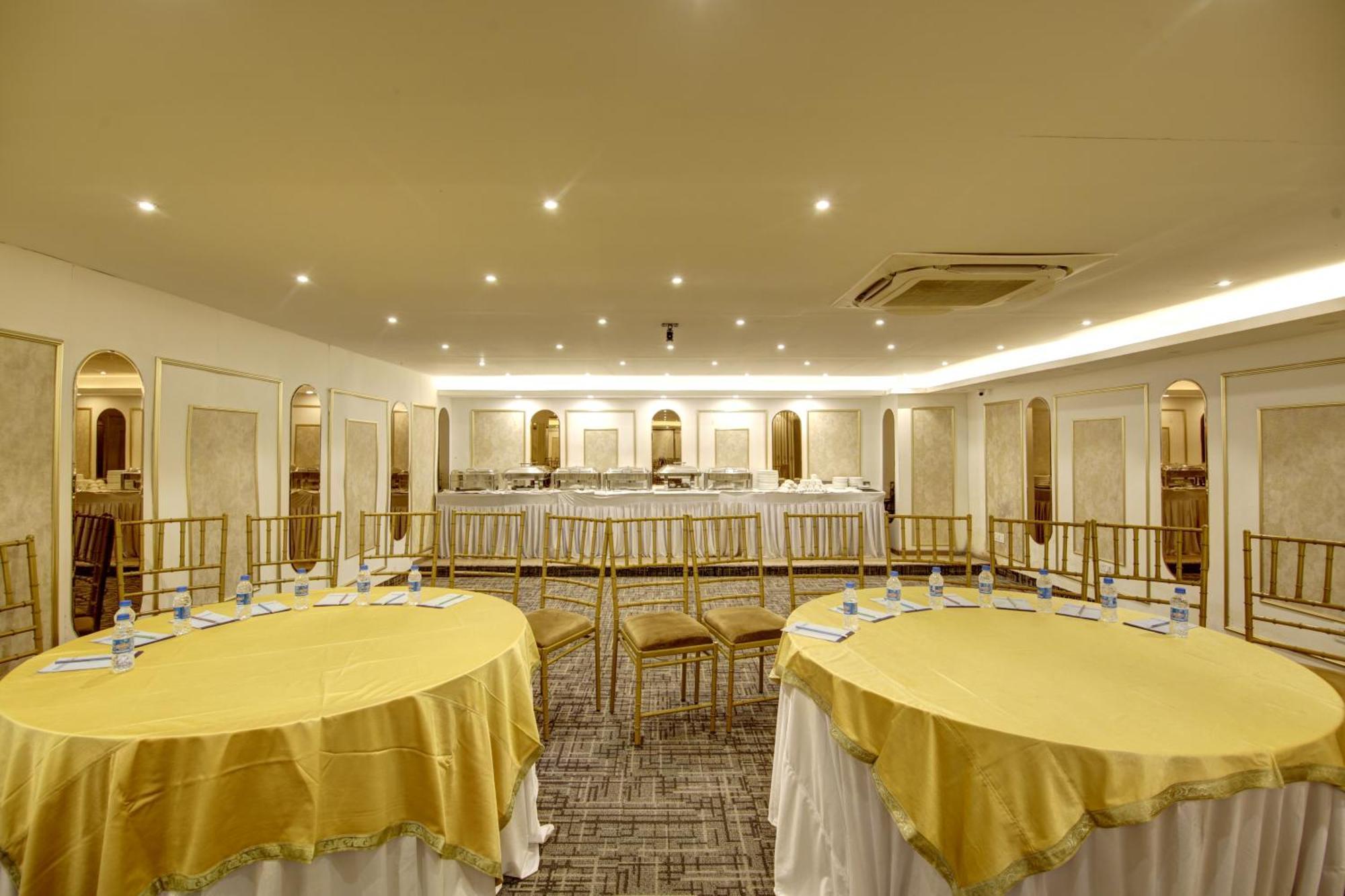 Hotel Town Pallace Inn Patel Nagar New Delhi Delhi (National Capital Territory of India) Exterior foto